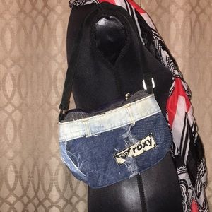 ❗️SOLD ❗️Vintage 1990’s Roxy Shoulder Purse